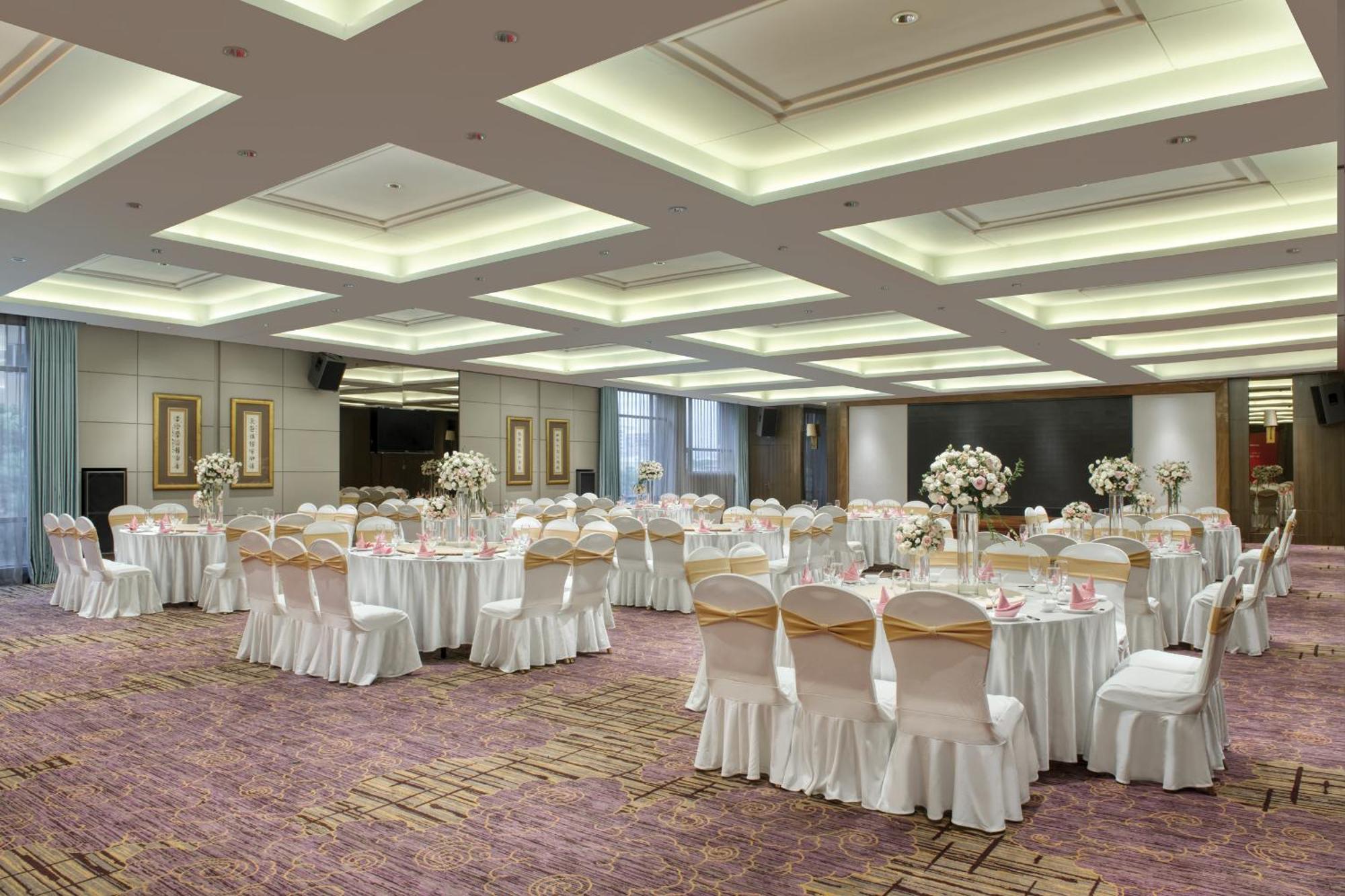 Dongguan Royal Garden Hotel Exterior photo