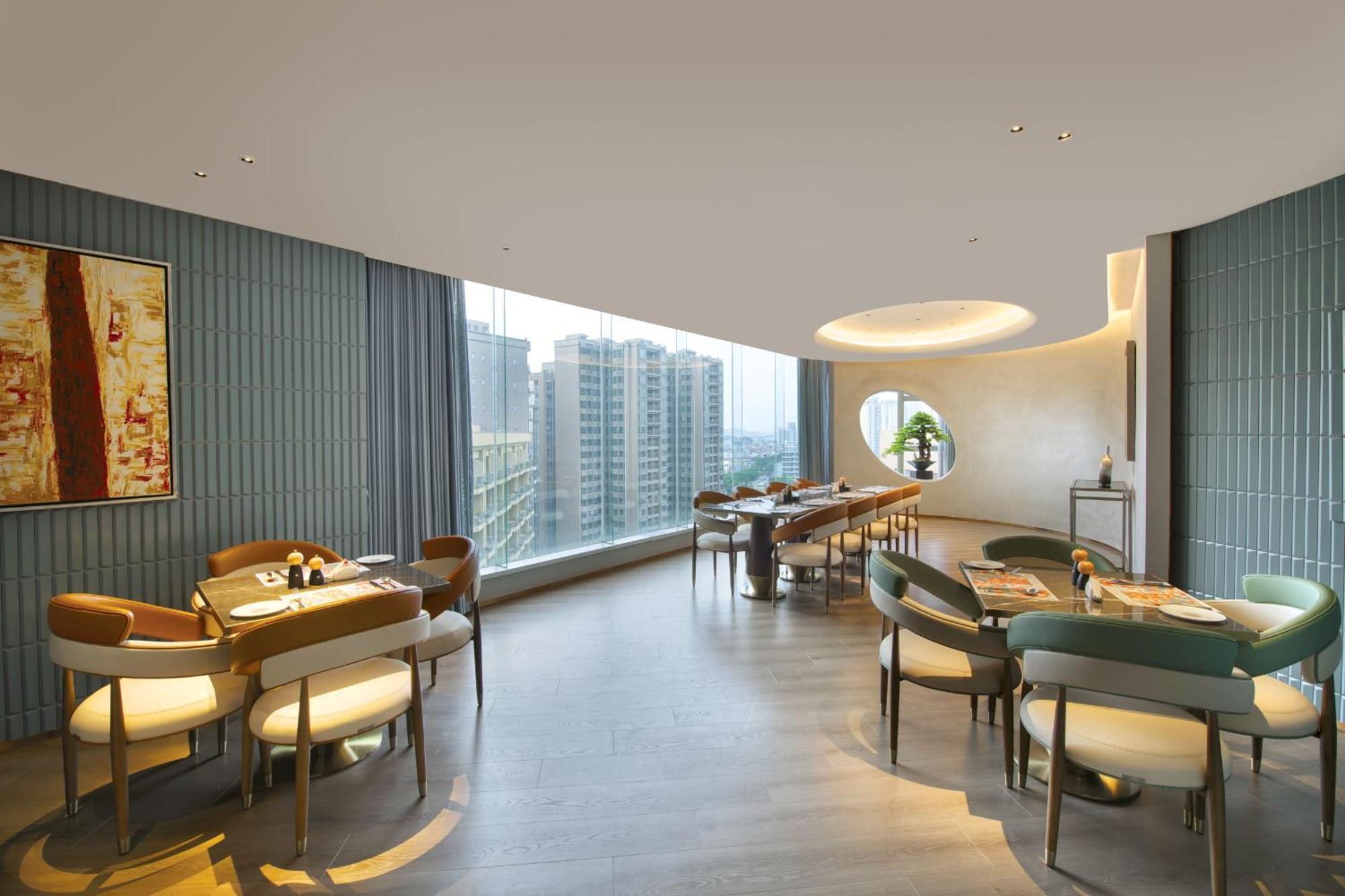 Dongguan Royal Garden Hotel Exterior photo